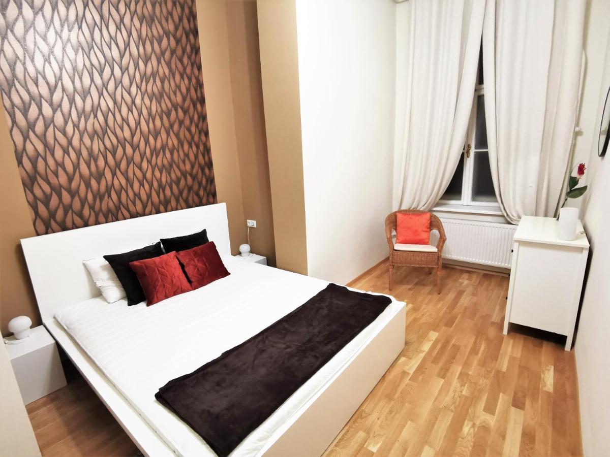 Orangehomes Kalvin Sq 2 Bedroom Apartment 부다페스트 외부 사진