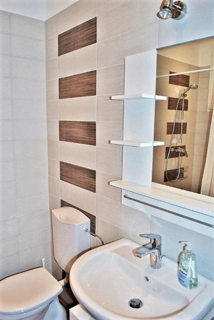 Orangehomes Kalvin Sq 2 Bedroom Apartment 부다페스트 외부 사진