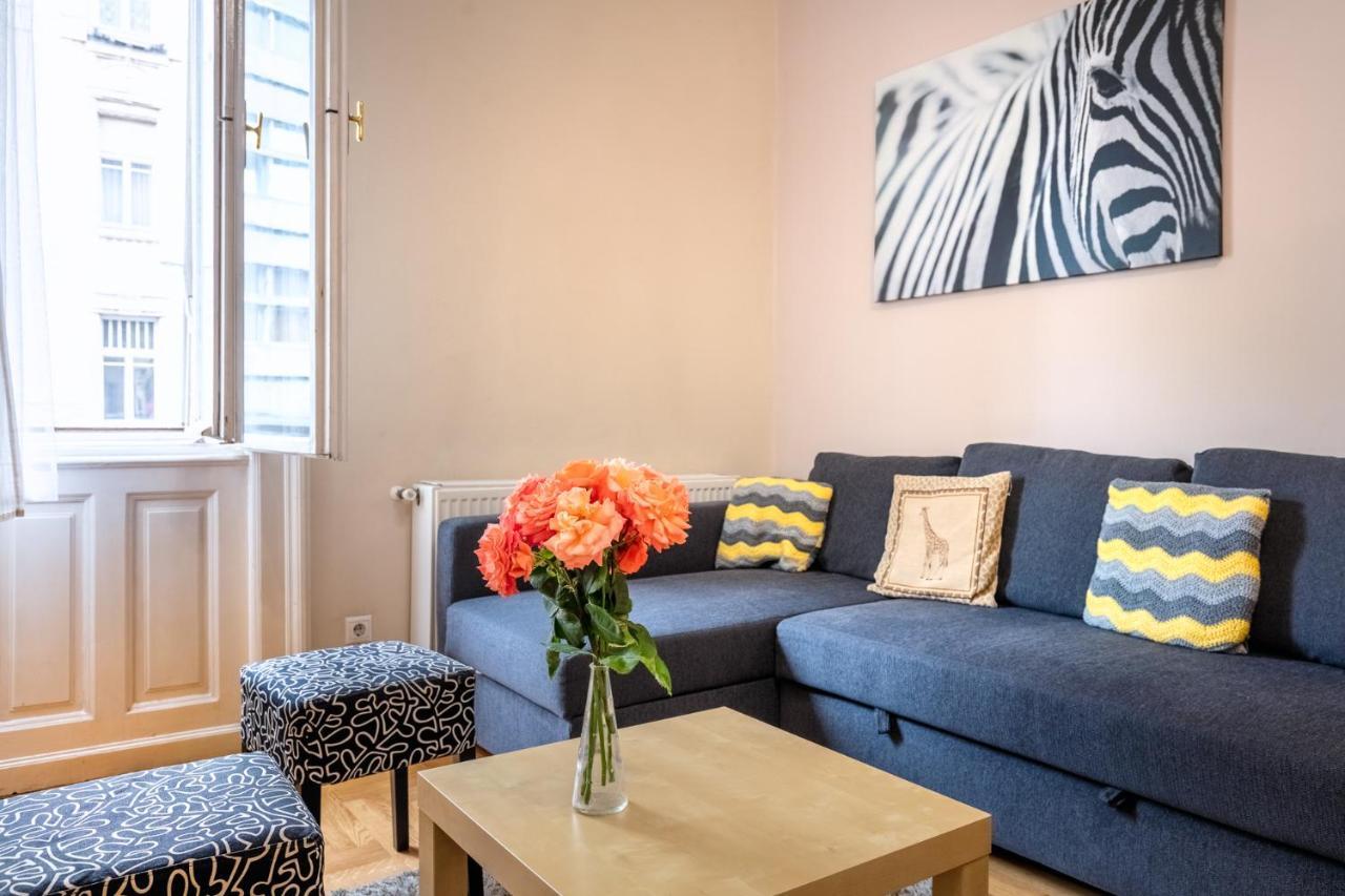 Orangehomes Kalvin Sq 2 Bedroom Apartment 부다페스트 외부 사진