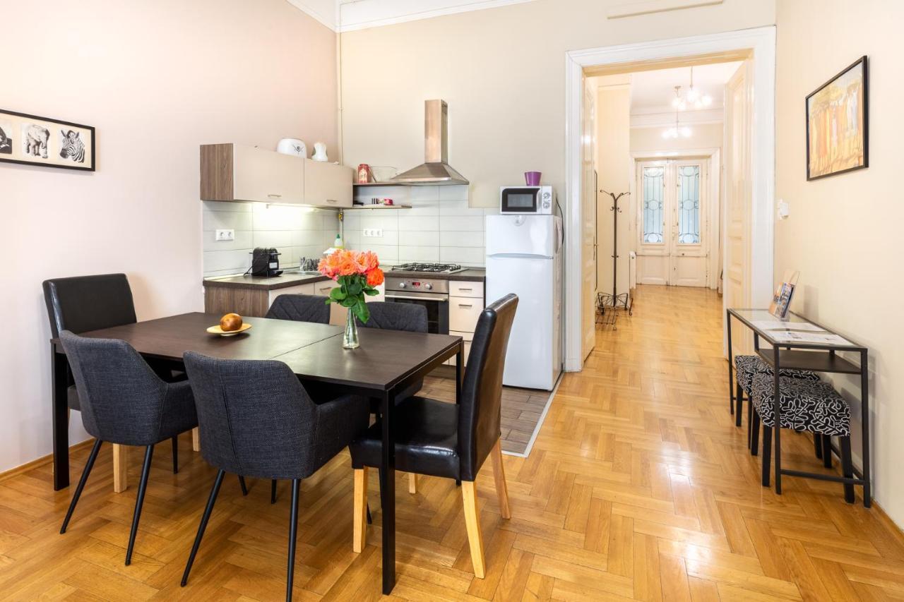 Orangehomes Kalvin Sq 2 Bedroom Apartment 부다페스트 외부 사진